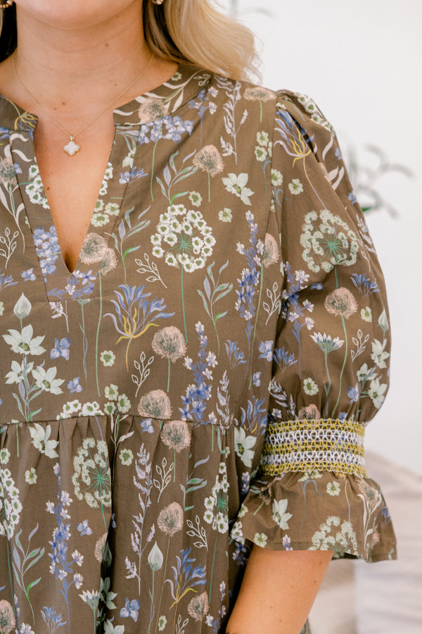 Chic Soul plus size clothing, brown and blue floral print short tiered baby doll dress with v neckline and cinching at the sleeves