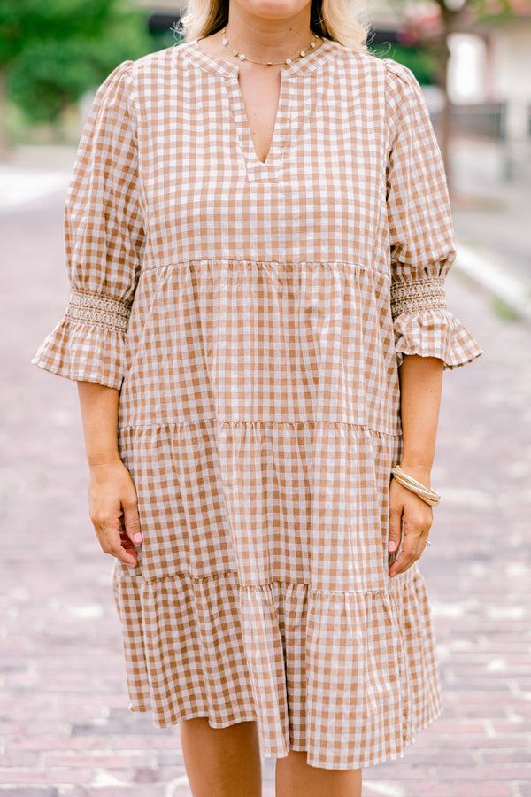 Chic Soul Plus size clothing, brown gingham babydoll dress with half sleeves that have a ruffle detail on each end of the sleeve 