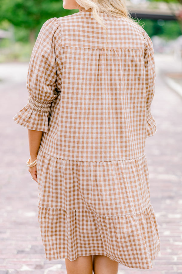 Chic Soul Plus size clothing, brown gingham babydoll dress with half sleeves that have a ruffle detail on each end of the sleeve 