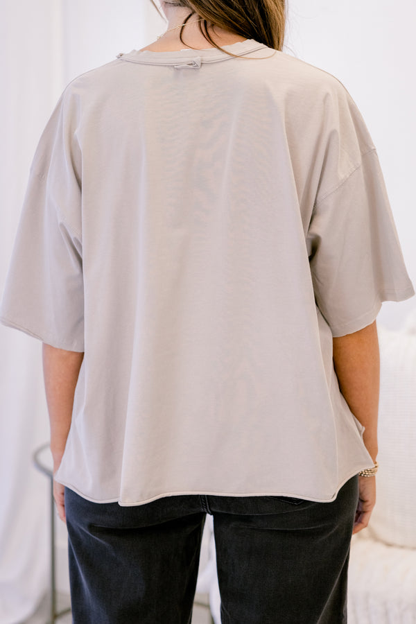 Chic Soul plus size clothing, light grey tan short sleeve slightly cropped tee with a vintage Santa wearing a leopard print hat 