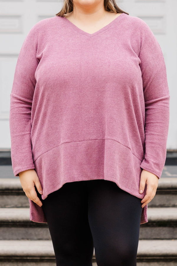 Chic Soul plus size clothing, black fuzzy blanket material top that is longline on the back and slight v neckline soft textured