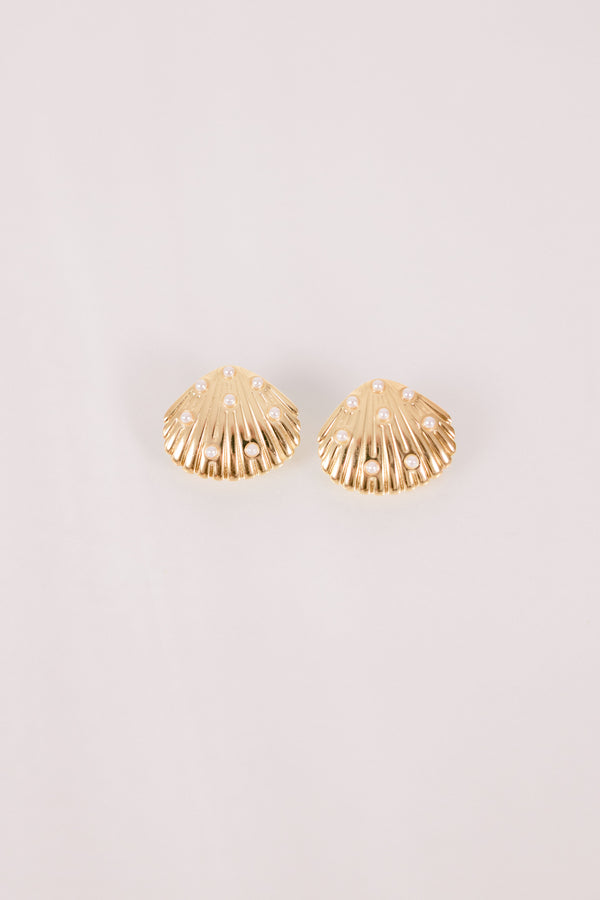 Chic Soul plus size clothing, small gold seashell stud earrings with small pearl embellishment on the seashells