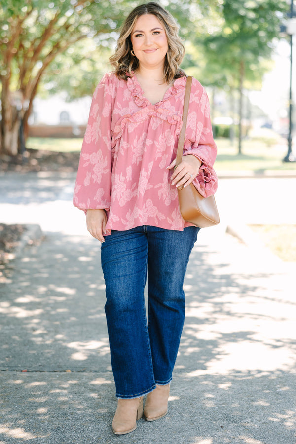 Plus Size mauve floral print top with ruffle V-neckline and long balloon sleeves.