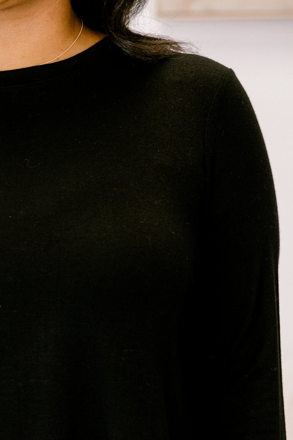 Chic Soul plus size clothing, black long sleeve scoop hem top