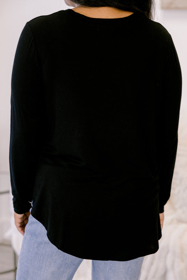 Chic Soul plus size clothing, black long sleeve scoop hem top