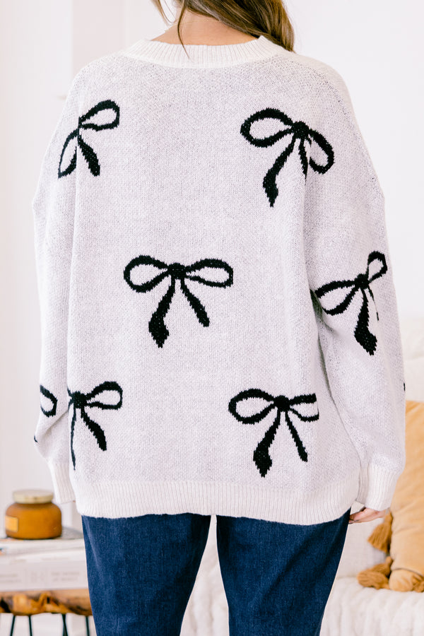 Chic Soul plus size clothing, Gray long sleeve sweater with round neckline with black bow detail pattern 