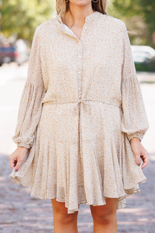 Chic Soul plus size clothing, cream and gold lightweight and flowy floral patterned dress with sinched tie waist and ruffle detailing