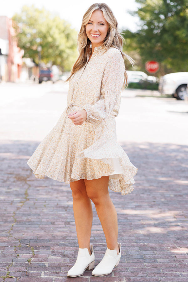 Chic Soul plus size clothing, cream and gold lightweight and flowy floral patterned dress with sinched tie waist and ruffle detailing