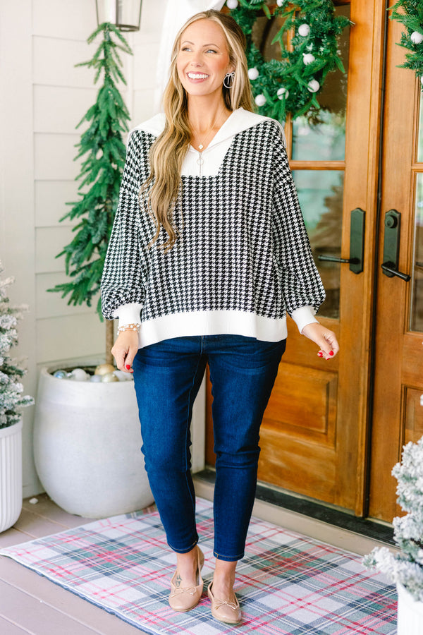 Chic Soul plus size clothing, black and white houndstooth pattern long sleeve quarter zip sweater with white dramatic collar and waistband and sleeve cuffs