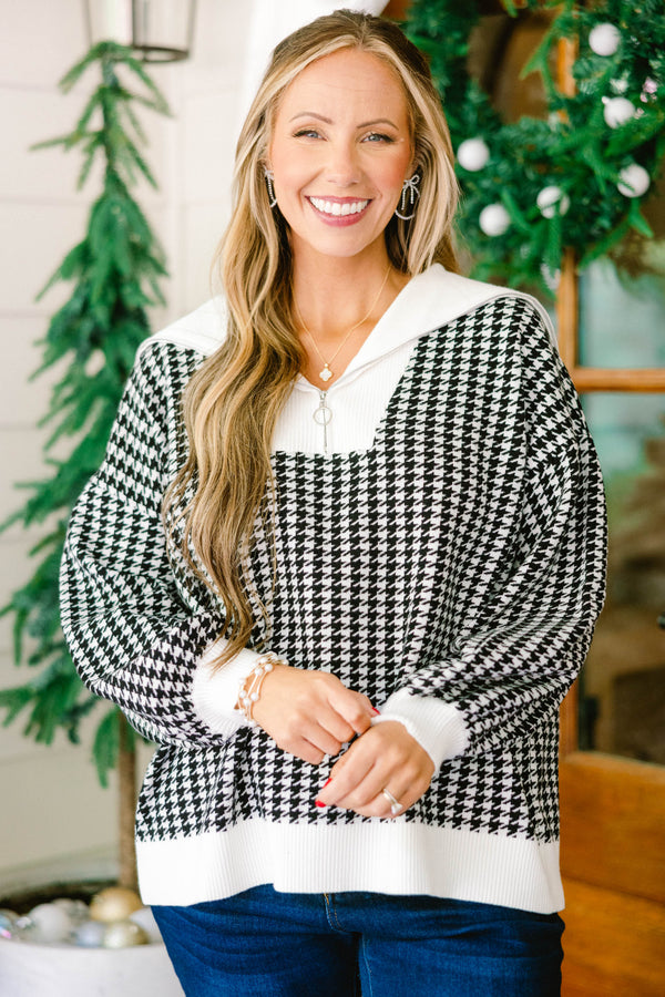 Chic Soul plus size clothing, black and white houndstooth pattern long sleeve quarter zip sweater with white dramatic collar and waistband and sleeve cuffs
