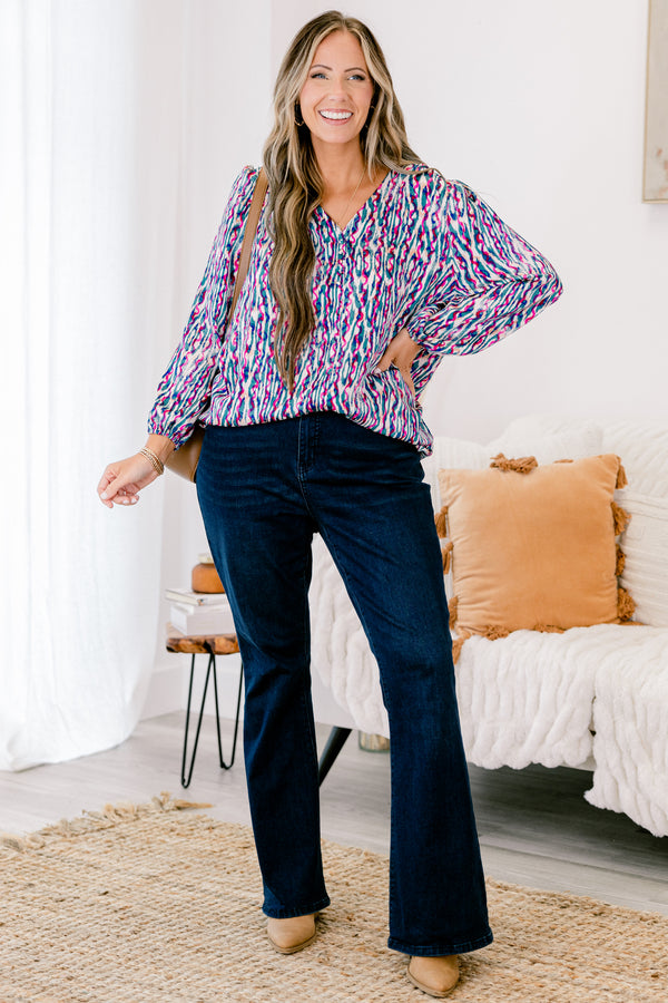 Chic Soul plus size clothing, multi-colored jade long sleeve top with an abstract line pattern and slight v-neckline 