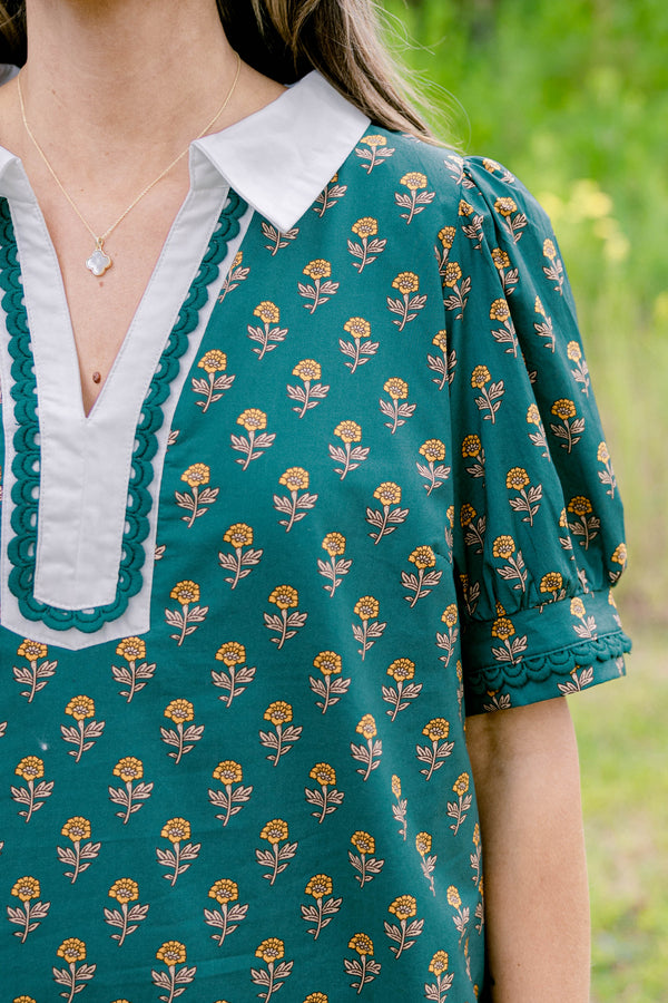 Chic Soul plus size clothing, forest green short sleeve short dress with yellow floral pattern and white collar/v-neckline with darker blue ric rac inside border