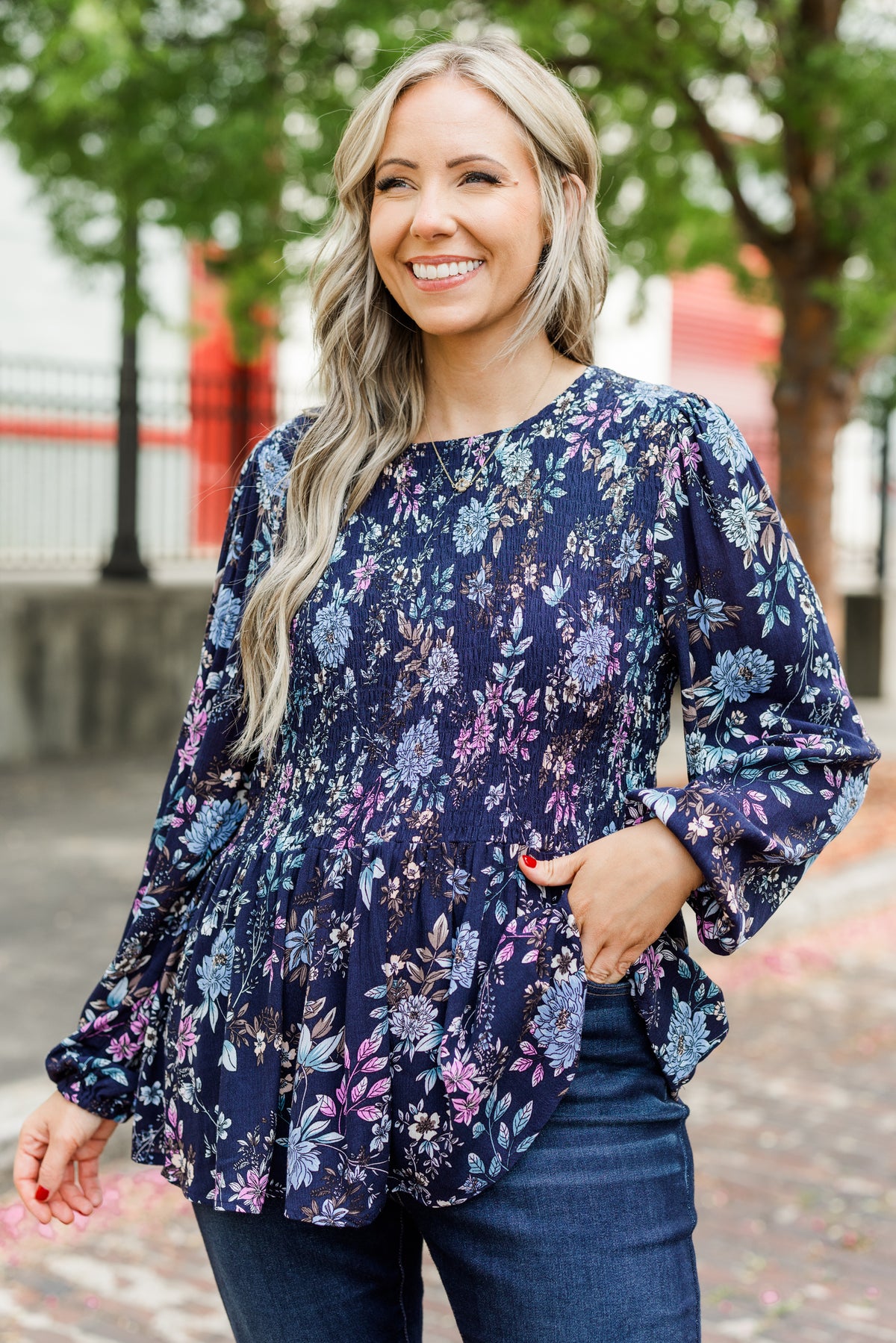 WallflowerKissesTop_Blue-
