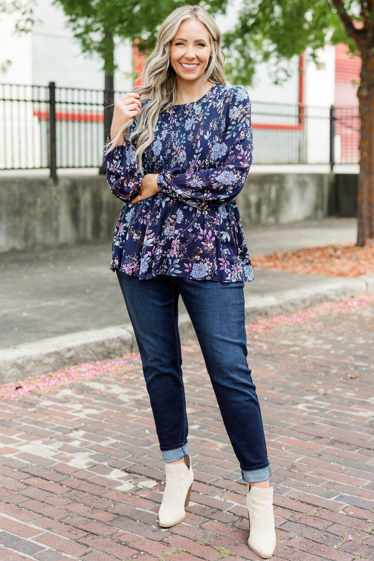 Wallflower Kisses Top, Blue – Chic Soul
