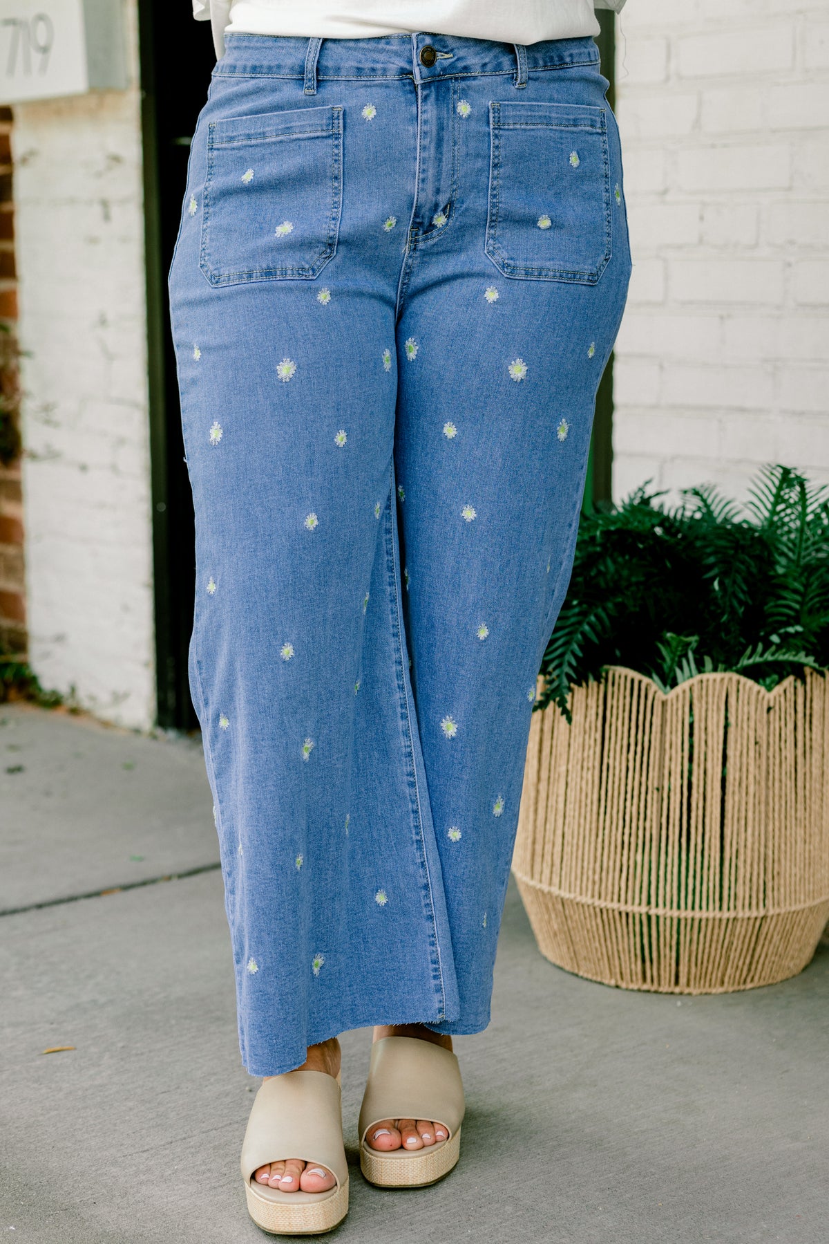 Wash Me Away Jeans, Floral Embroidery – Chic Soul