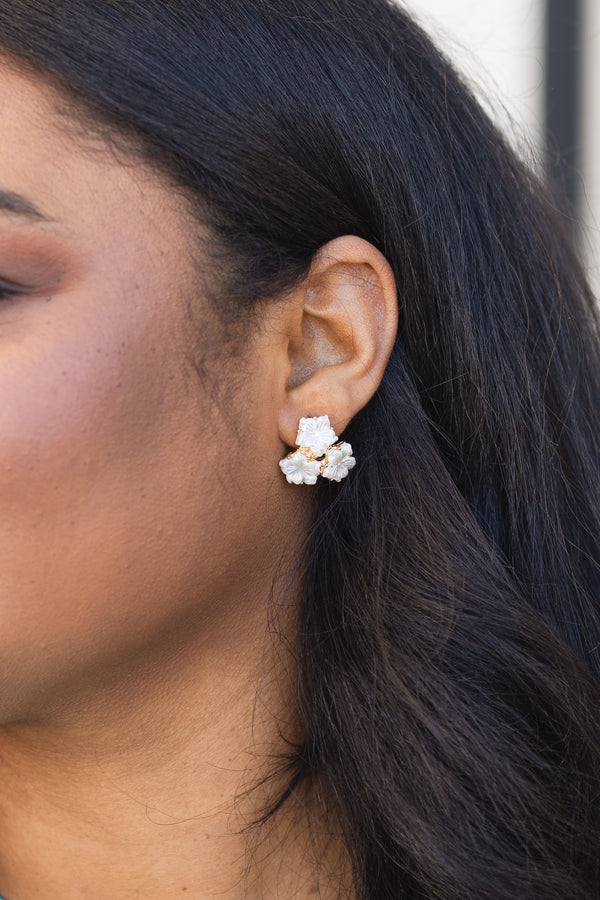 Chic Soul plus size clothing, white cluster of three flowers stud earrings