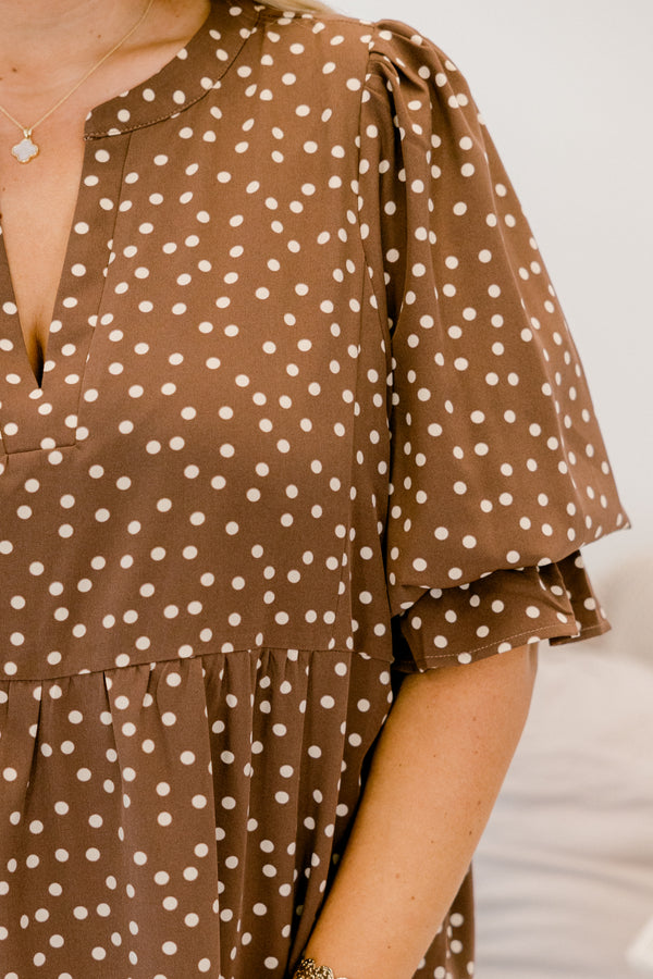 Chic Soul plus size clothing, brown short sleeve tiered baby doll dress with white polka dots and a v neck cutout 