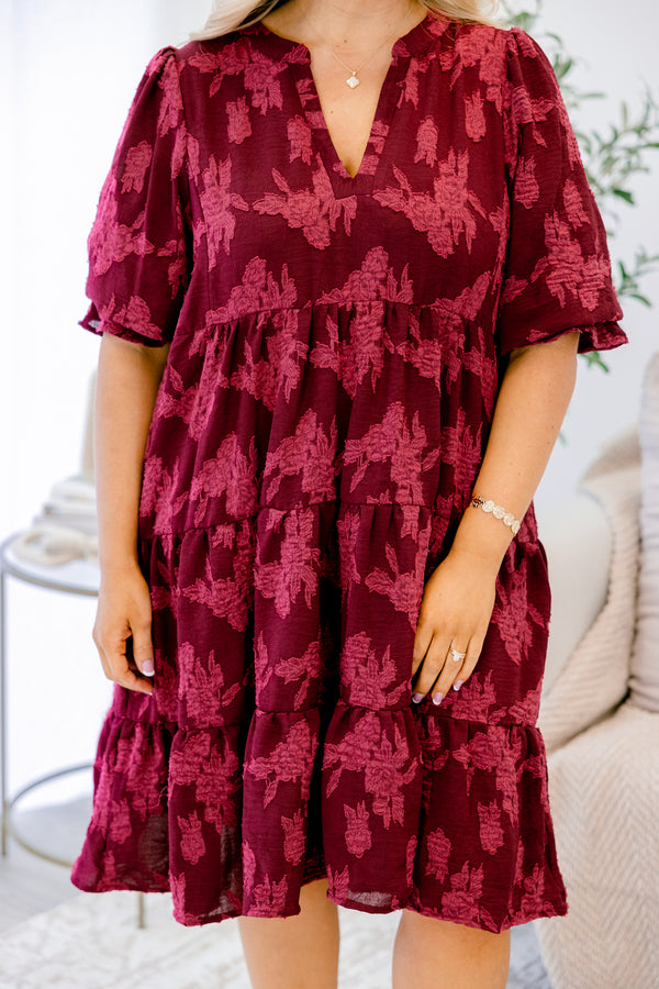 Chic Soul plus size clothing, burgundy short puff sleeve tiered baby doll dress with v neckline cutout and light red floral print detailing