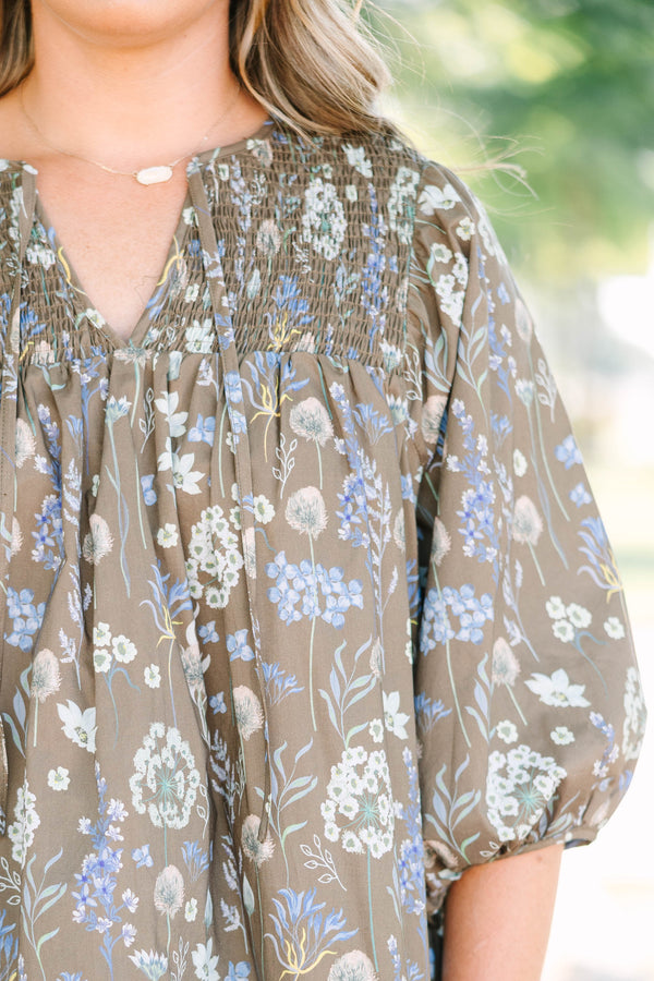 Plus Size brown floral cotton top with smocked yoke, V-neckline, and 3/4 puff sleeves.
