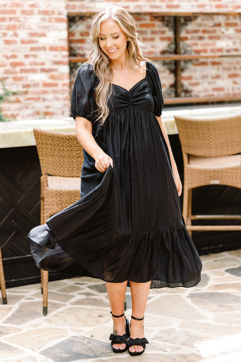 short sleeve black midi dress Working Your Charm Dress, – Chic Soul calf length Sabrina Carpenter hits Grammys YGroup_fienna-beaded-mini-dress Product Size:FR34