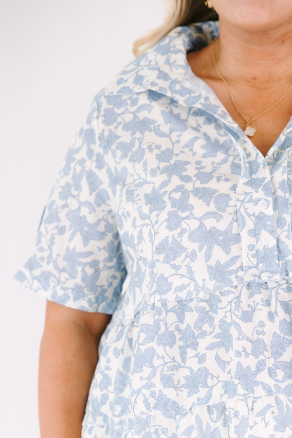 Chic Soul plus size clothing, light blue toile floral print short sleeve tiered baby doll top with v neckline
