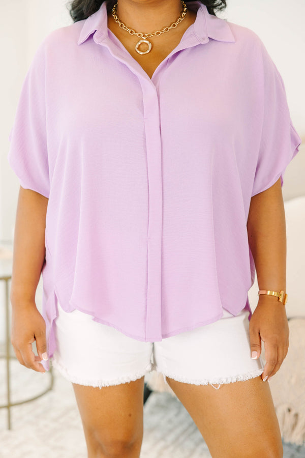 Plus Size lilac short-sleeve button-down top with a collar and white frayed denim shorts.