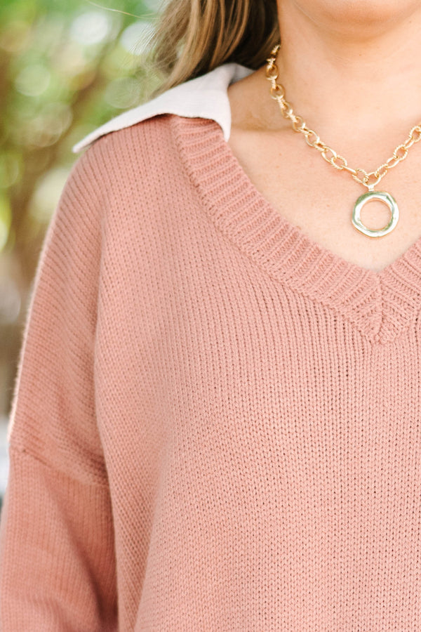 Plus size sweater in light mahogany, featuring a relaxed fit and V-neckline.