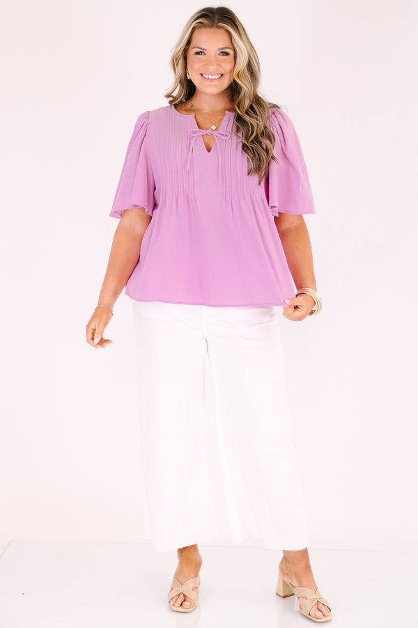 Chic Soul plus size clothing, light magenta pink short flutter sleeve top with v neck cutout and a drawstring bow tying across the cutout