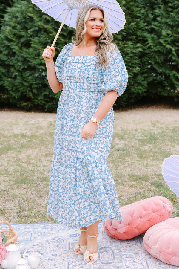 Chic Soul plus size clothing, blue and white floral print short puff sleeve square neck tiered midi dress