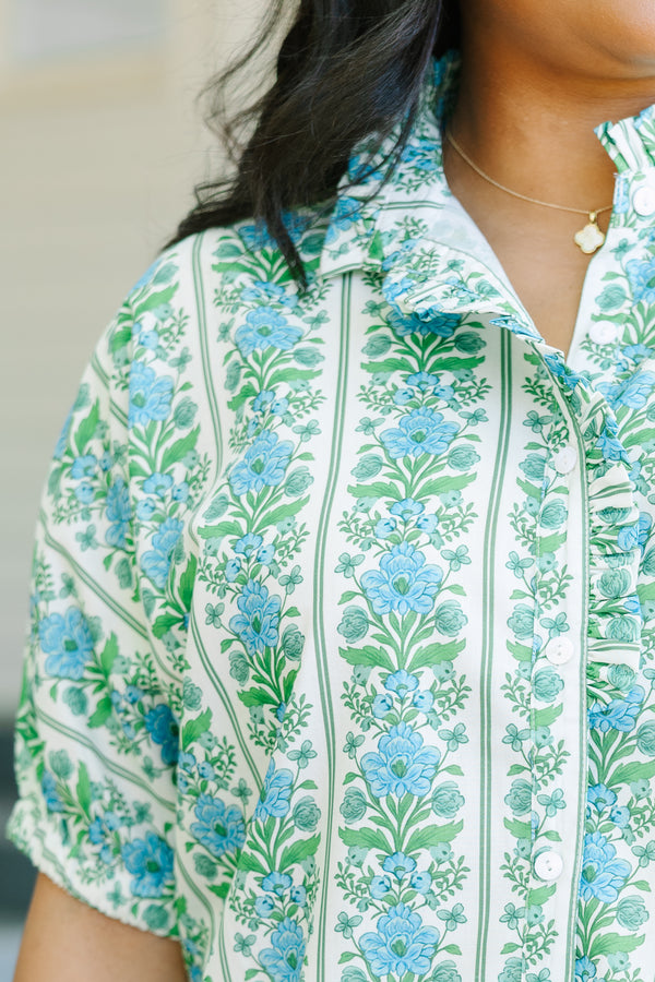 Chic soul plus size clothing, Blue floral stripe top with a ruffle collar, button-front ruffle trim, and  bubble sleeves.