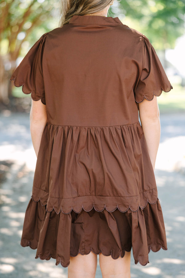 brown short sleeve dress with tiered scalloped detailing 