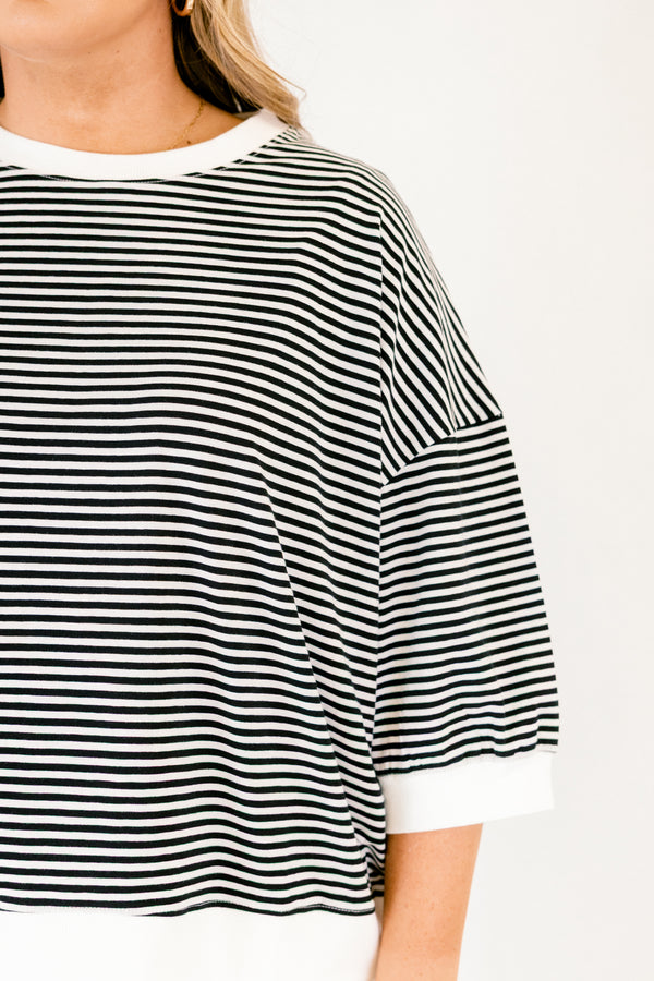 Chic Soul plus size clothing, black and white thin horizontal stripe cropped short sleeve tee with white stripe hem around the neckline, sleeves, and hem