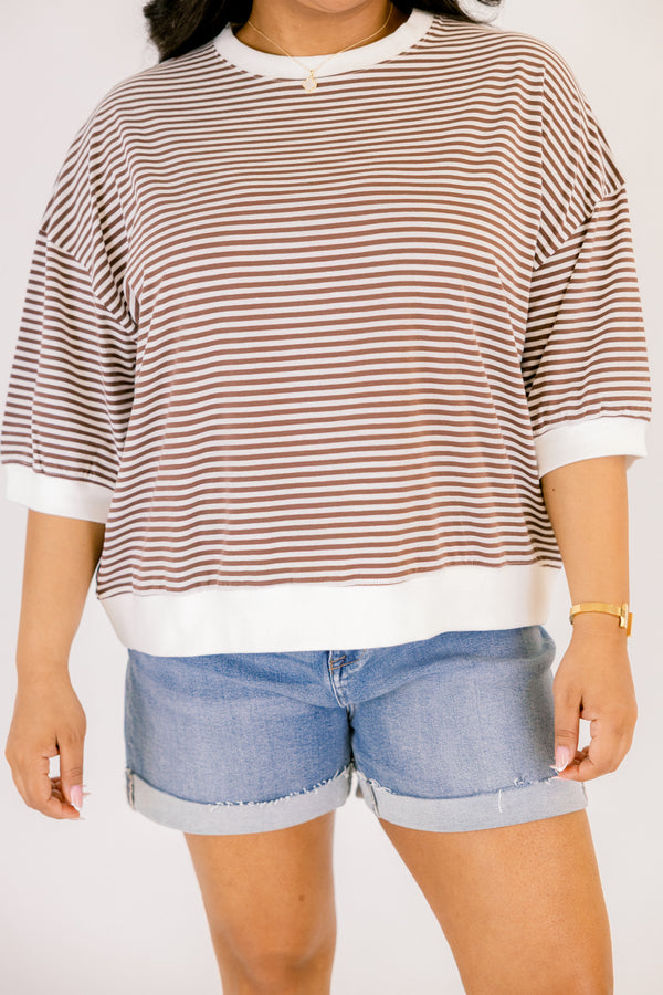 Chic Soul plus size clothing, brown and white thin striped short sleeve tee with thicker white stripe around the neckline, sleeves, and hem
