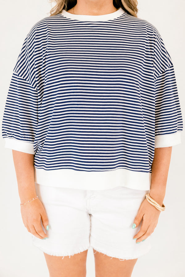 Chic Soul plus size clothing, navy striped short sleeve tee with white outlining the end of the sleeves along the neckline and on the bottom of the top 