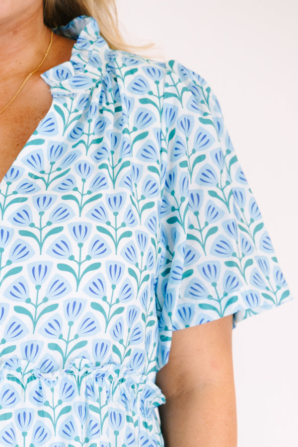 Chic Soul plus size clothing, light blue floral patterned short sleeve tiered baby doll dress with v neckline and ruffle detailing