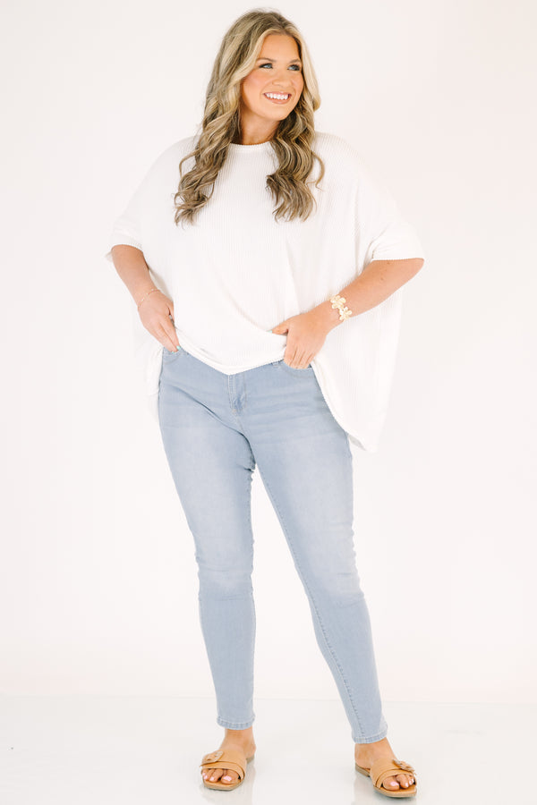 Chic Soul plus size clothing, light wash skinny jeans with front pockets 