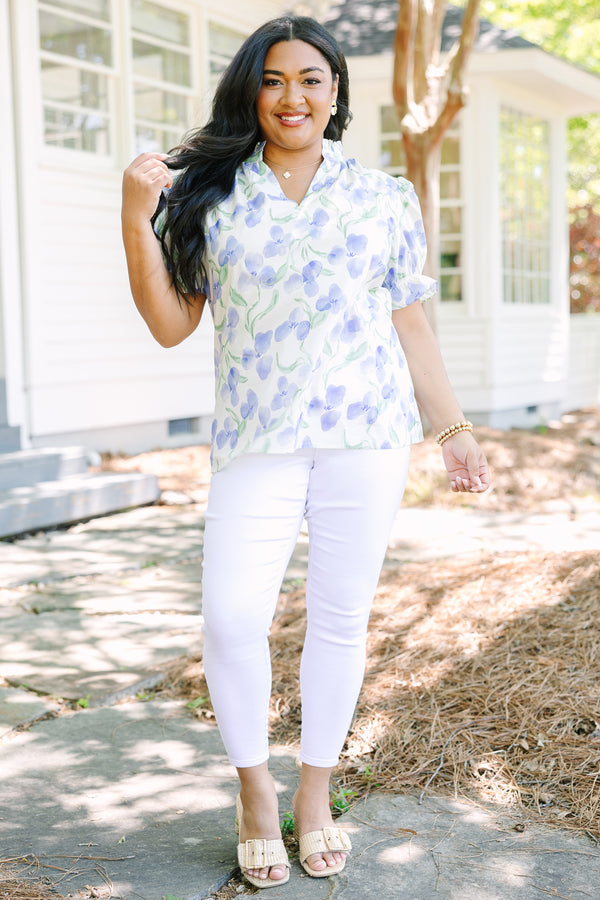 Chic Soul Plus Size Clothing, Blue floral print cotton top with a v-neckline and short bubble sleeves.