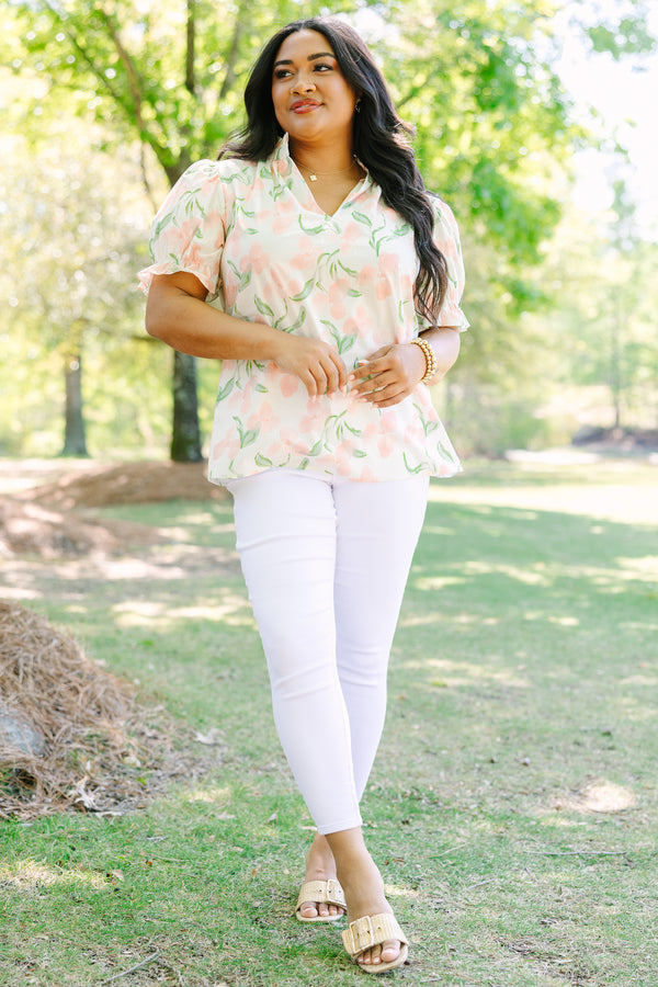Plus Size pink floral v-neck top with short bubble sleeves 