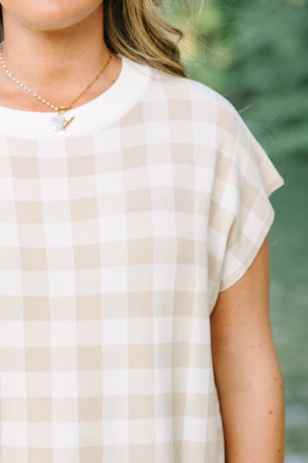 Plus Size light brown and white gingham checkered short sleeve sweater with a crew neckline.