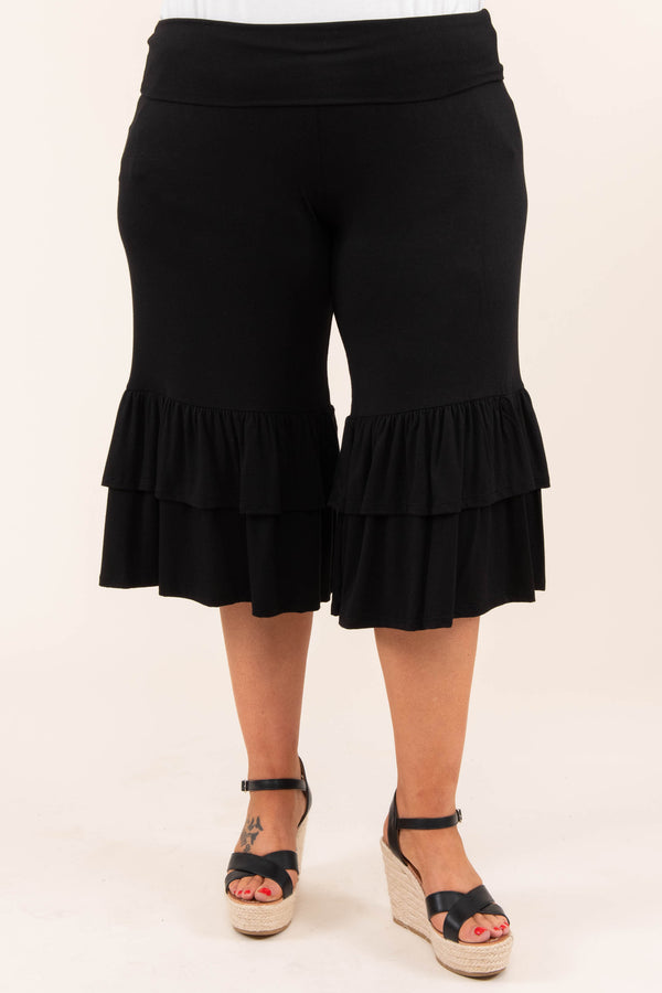 bottoms, capris, ruffle, black, solid