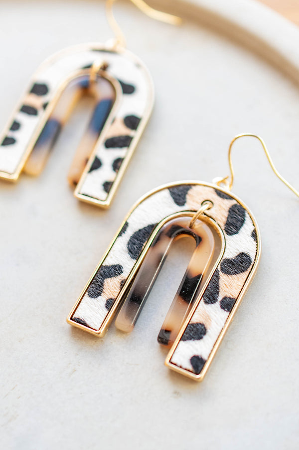 Chic Soul plus size clothing, U shaped dangle earrings with a leopard pattern and tortoise pattern