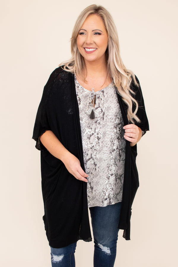 black, solid, neutral, kimono, open front, flowy, figure flattering, long, above the knee
