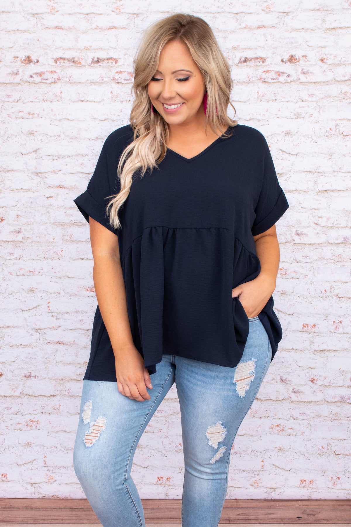 Wide Eyed Gaze Top, Navy – Chic Soul