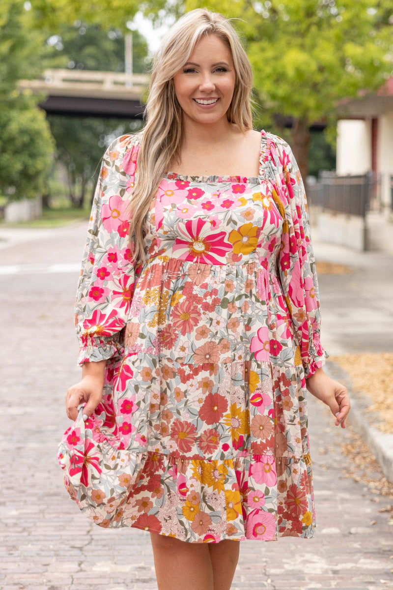 The Floral Dress: A Trendy & Colorful Outfit for Stylish Curvy
