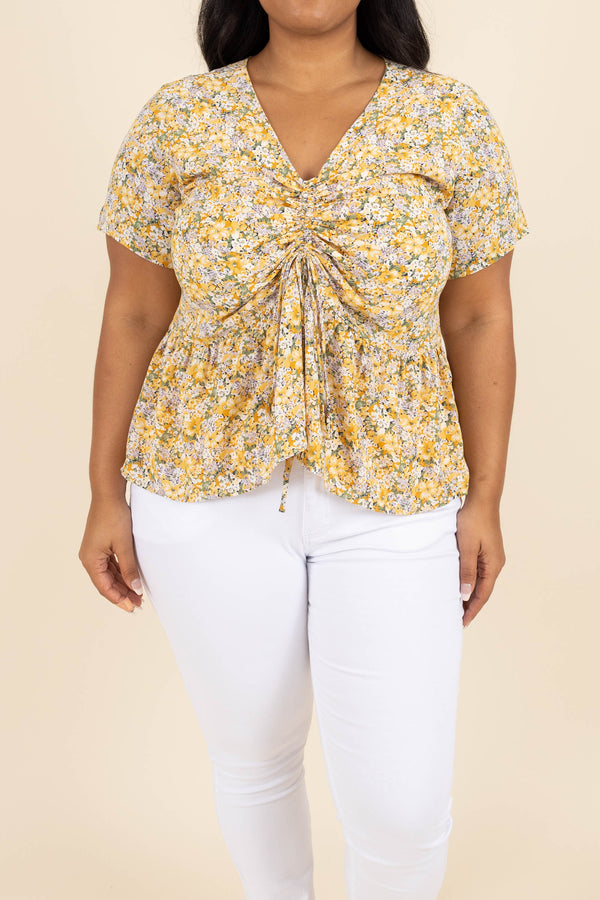 Chic Soul plus size clothing, yellow floral pattern top with ruched neckline and ruffles