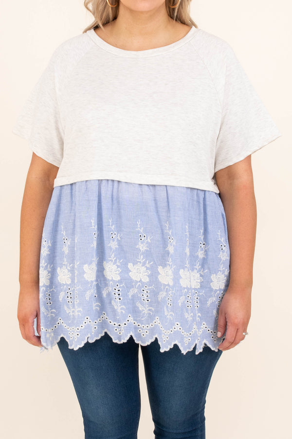Chic Soul plus size clothing, ivory short sleeve top with blue babydoll lace-like bottom