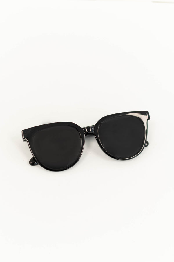Chic Soul plus size clothing, black sunglasses